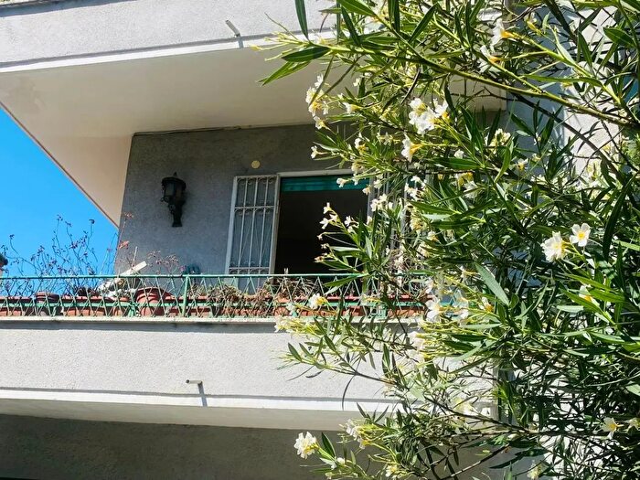Appartamento bilocale in vendita in Via delle Alpi Apuane, Roma