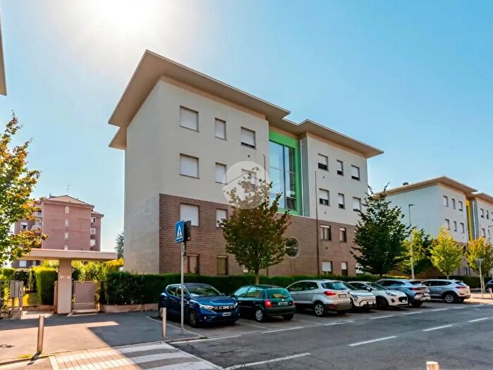Appartamento trilocale in vendita in Via San Martino, Settimo Milanese
