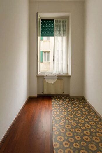 Appartamento quadrilocale in vendita in Via Scorza, Genova