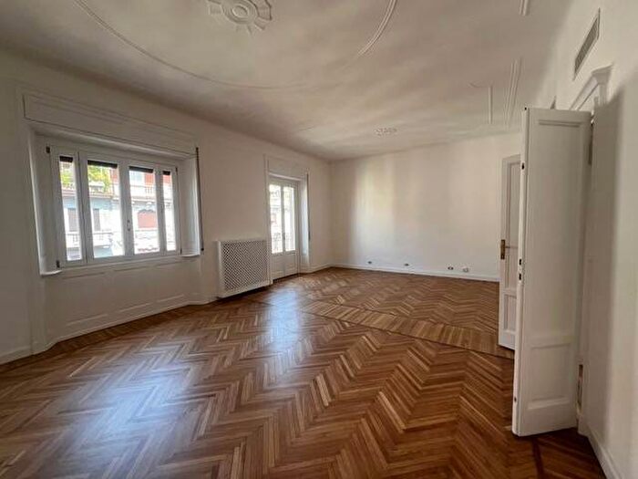 Appartamento bilocale in affitto in Via Giuseppe Compagnoni, Plebisciti Susa, Milano