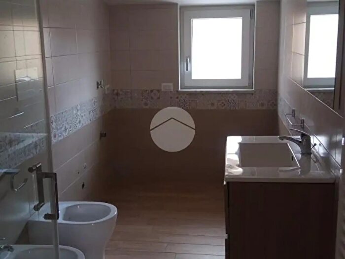 Appartamento trilocale in affitto in Via dAquino, Caserta