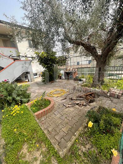 Casa trilocale in vendita in Viale Macchia dellAlba, Calopezzati