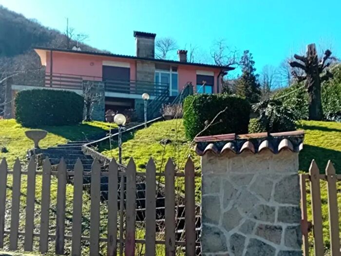 Casa con 5 locali in vendita in Via Siesa, Teolo