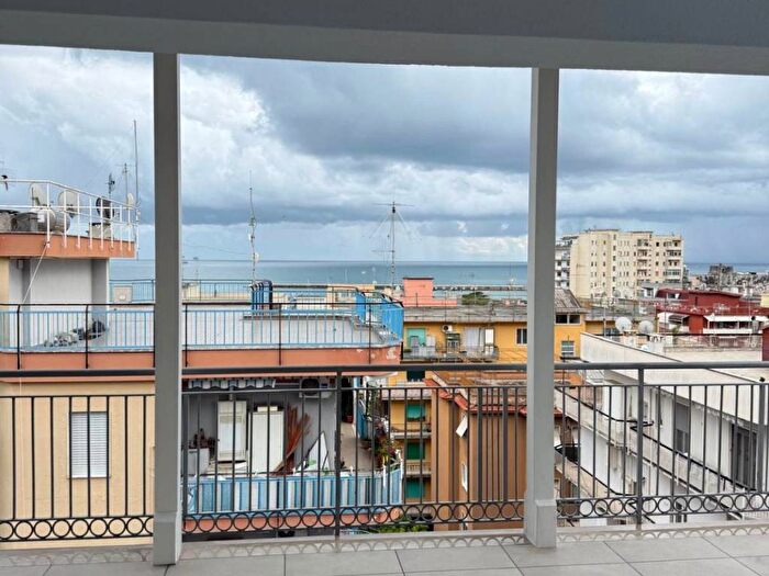 Appartamento quadrilocale in affitto in Via Solaro, Centro, Formia