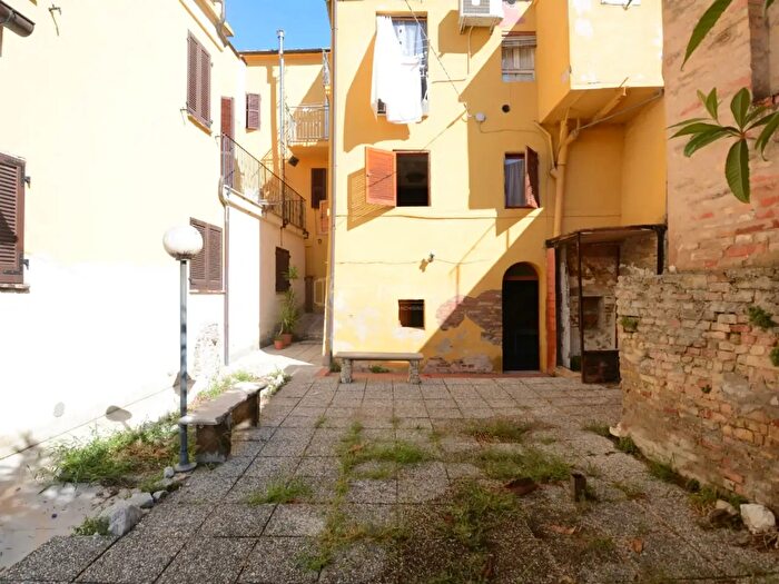 Casa trilocale in vendita in Via Angelo Giunta, Recanati