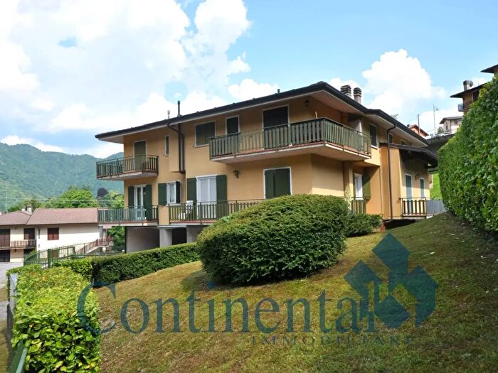 Appartamento trilocale in vendita in Via Tavino, Santa Brigida