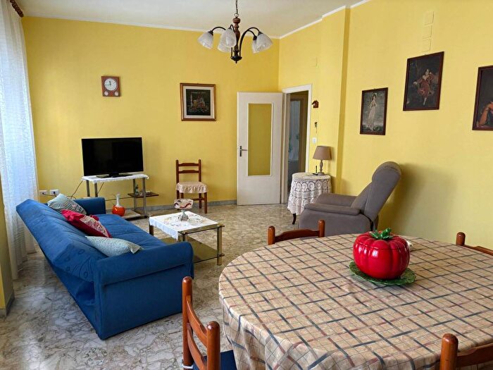 Appartamento quadrilocale in affitto in Via Mecenate, Commenda, Brindisi