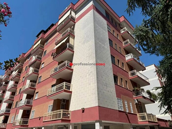 Appartamento trilocale in vendita in Via Luigi Rovelli, Foggia