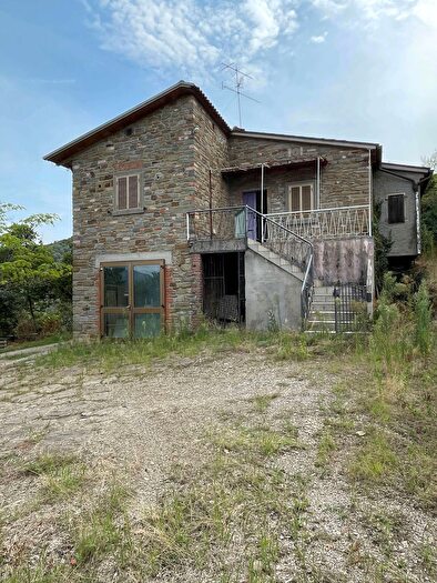 Casa trilocale in vendita in Pergognano, Castiglion Fiorentino