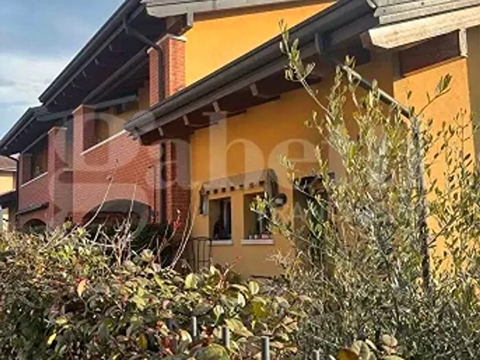 Appartamento in vendita in Pescantina