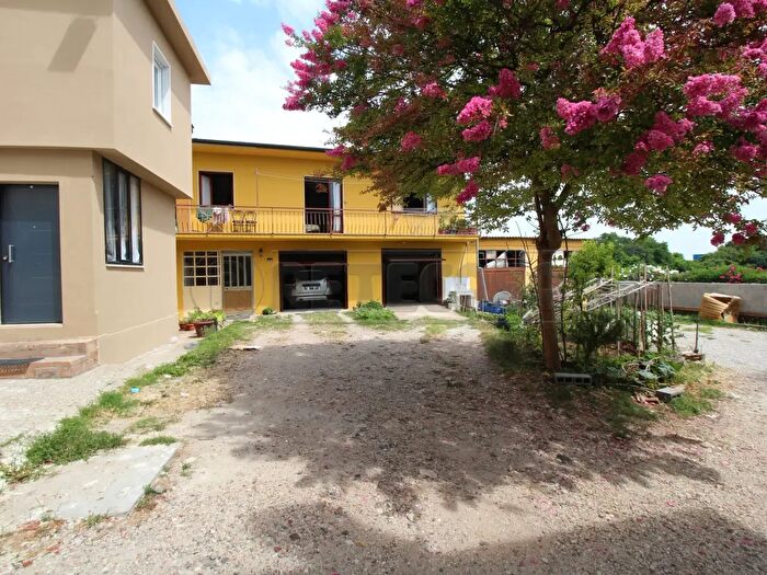 Casa con 5 locali in vendita in Via Trento, Montebello Vicentino