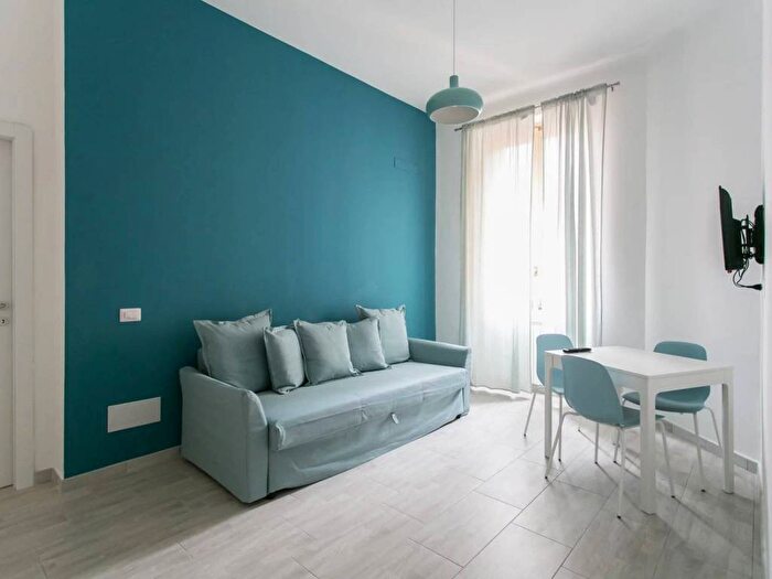 Appartamento trilocale in affitto in Via Privata Giovanni Bertacchi, Corso San Gottardo, Milano