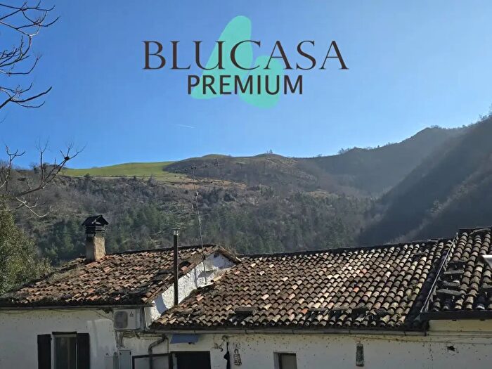 Casa con 5 locali in vendita in Viale Roma, Civitella Di Romagna