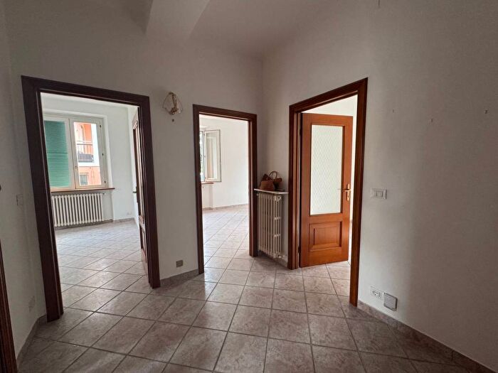 Appartamento trilocale in affitto in Via Macallè, Semicentro, Crema