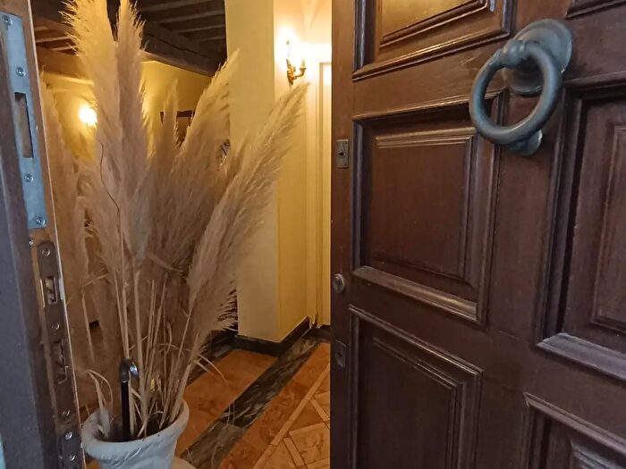 Casa con 6 locali in vendita in Empoli