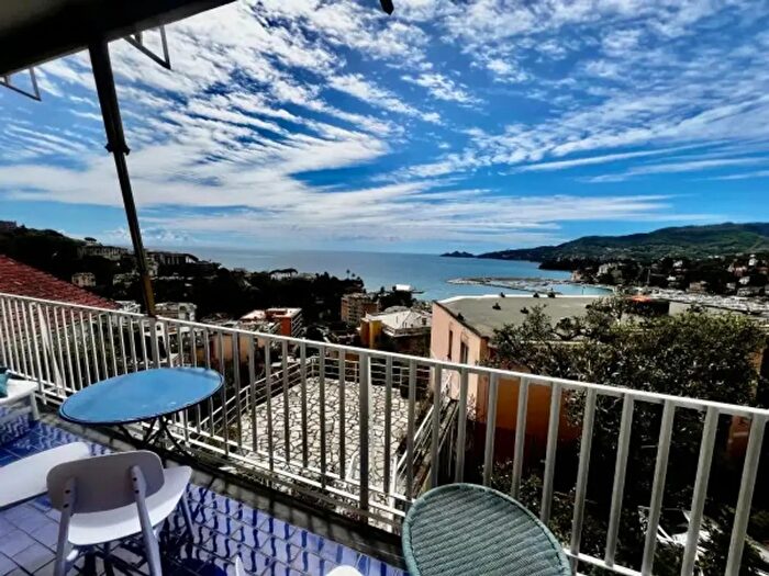 Appartamento con 6 locali in vendita in Via Privata Bozzo Costa, Rapallo