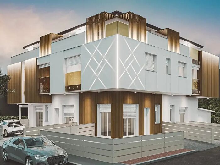 Appartamento trilocale in vendita in Via Don Minzoni, Misano Adriatico