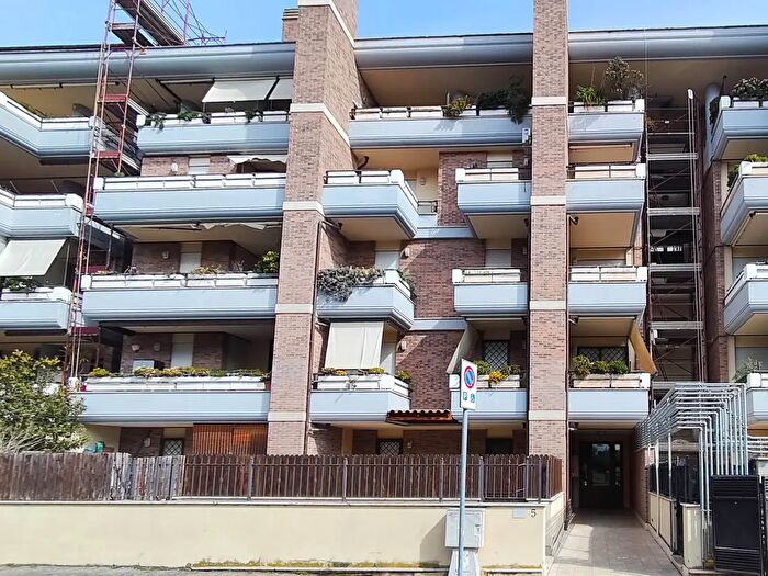 Appartamento bilocale in vendita in Viale Odisseo, Pomezia