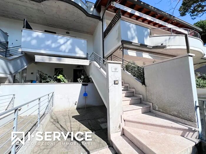 Appartamento trilocale in vendita in Viale Palermo, Cervia