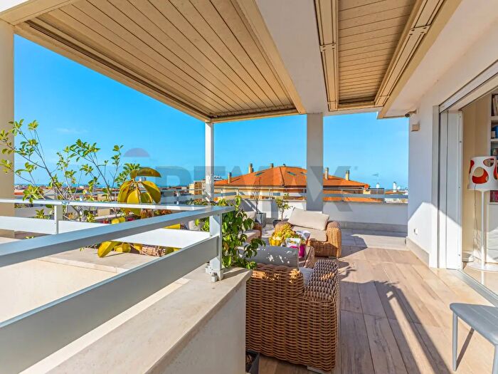 Appartamento con 6 locali in vendita in Sassari