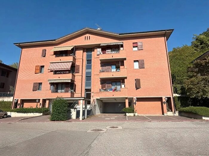 Appartamento con 5 locali in vendita in Via Marco Biagi, Valsamoggia