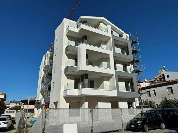 Appartamento trilocale in vendita in Via Guglielmo Pepe, Tortoreto