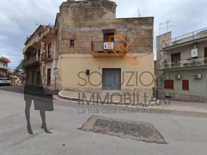 Appartamento trilocale in vendita in Via Francesco Crispi, Castellammare Del Golfo