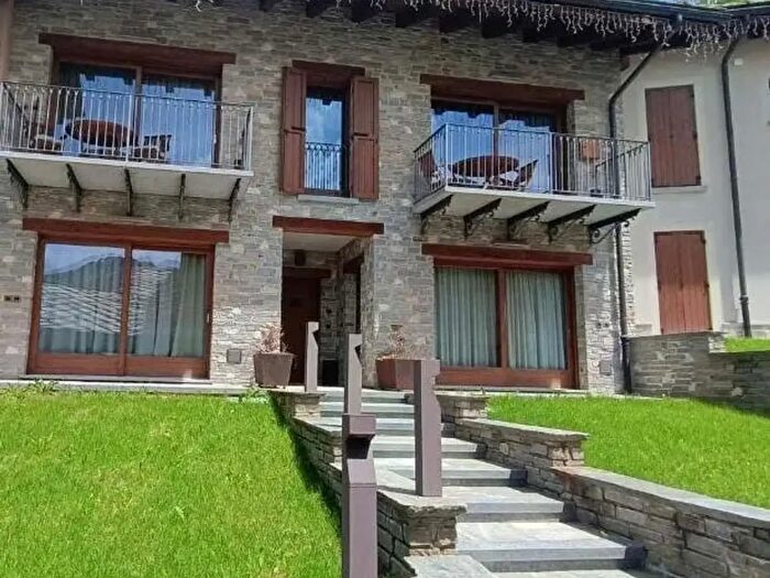 Appartamento trilocale in affitto in Via Almellina, Limone Piemonte