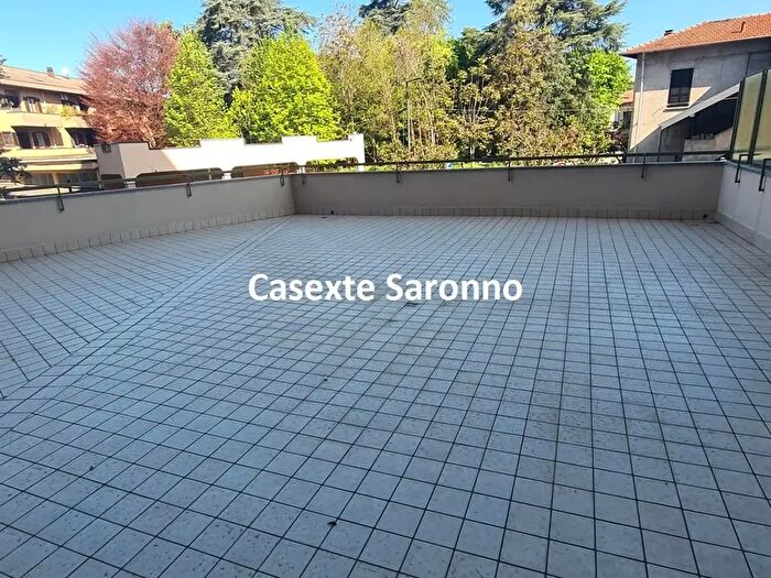 Appartamento con 6 locali in vendita in Via Maspero, Somma Lombardo