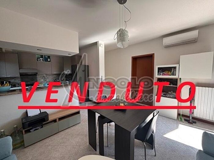 Appartamento con 5 locali in vendita in Occhiobello