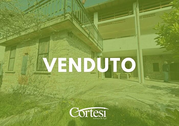 Casa quadrilocale in vendita in Via Piave Vigano San Martino, Vigano San Martino