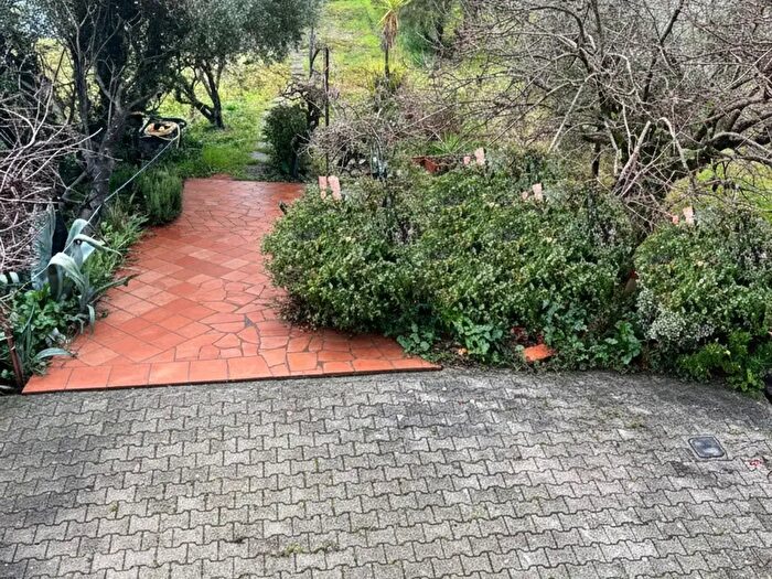 Casa con 6 locali in vendita in Cerreto Guidi