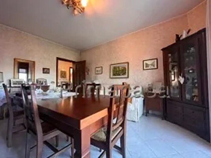 Appartamento quadrilocale in vendita in Via Papa Giovanni XXIII, Carpi