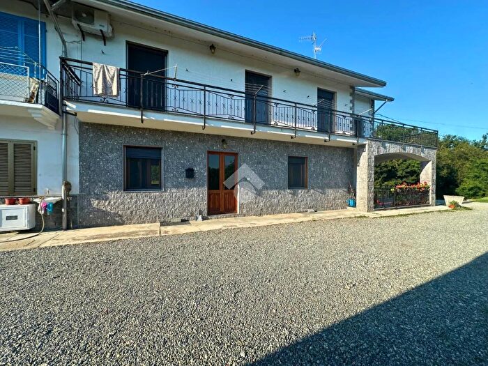 Casa con 6 locali in vendita in Cascina Rossa, Carisio