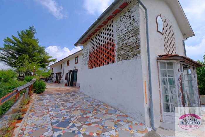 Case in Vendita e in Affitto - 3