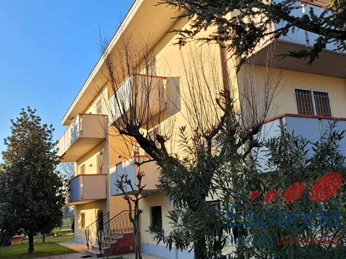 Appartamento quadrilocale in vendita in Via del Pradello, Forli