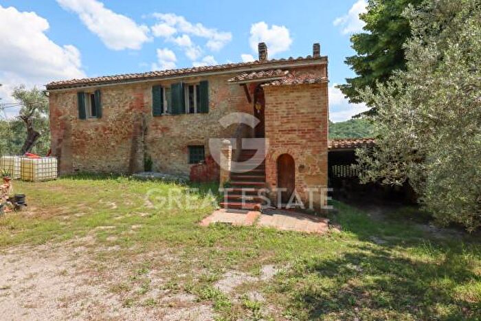 Casa con 6 locali in vendita in Località Podere Camparone, Montalcino