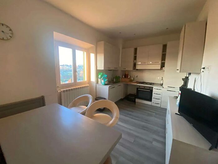 Appartamento trilocale in vendita in Via del Podestà, Firenze