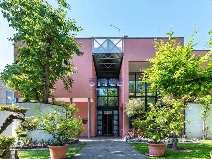 Casa con 8 locali in vendita in Fiesso DArtico