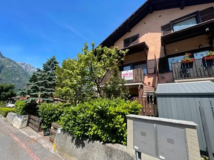 Appartamento trilocale in vendita in Via Libero della Briotta, Novate Mezzola