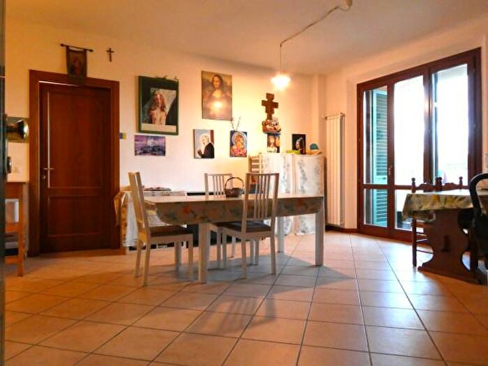 Appartamento trilocale in vendita in Via Giorgio La Pira, Capraia E Limite