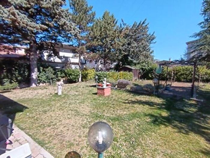 Appartamento con 5 locali in vendita in Via Guido Reni, Avezzano