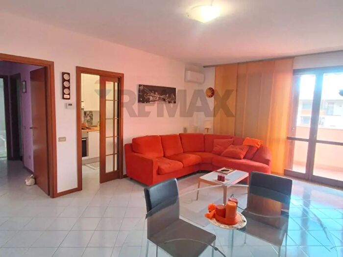 Appartamento trilocale in affitto in Gallarate