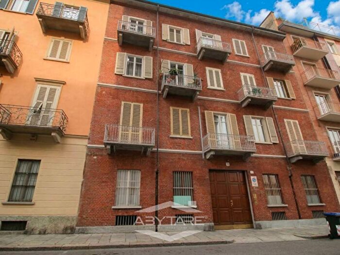 Appartamento bilocale in affitto in Via Romagnosi, San Secondo, Torino