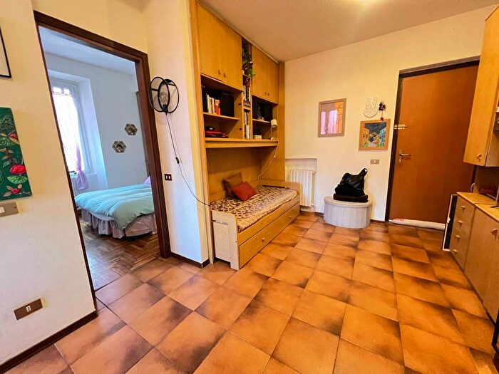 Appartamento bilocale in affitto in Via Francesco Baracca, Vighizzolo Cascina Varenna, Cantù