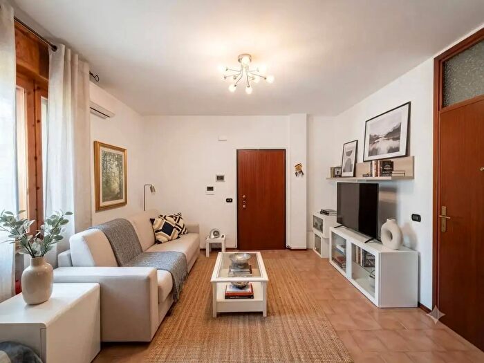 Appartamento con 5 locali in vendita in Viale Maremma, Riccione