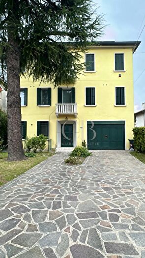 Appartamento quadrilocale in vendita in Via Antonio Ferrero, Padova