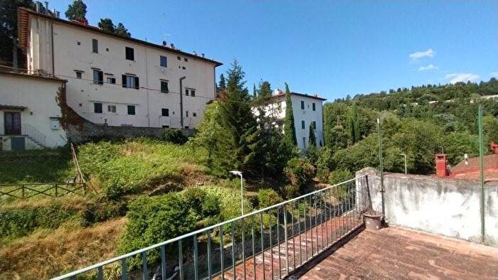 Appartamento bilocale in affitto in Fiesole