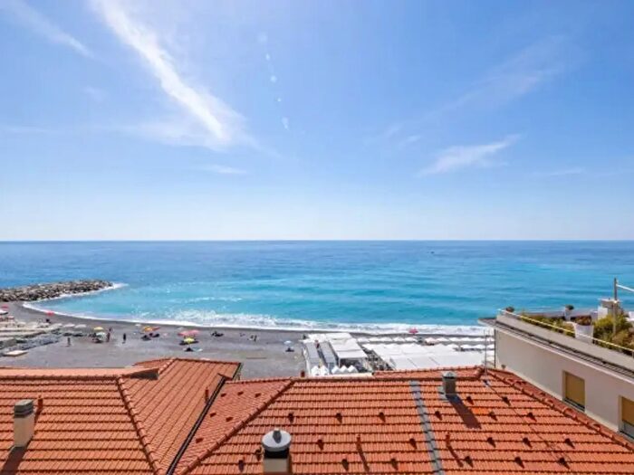 Appartamento quadrilocale in vendita in Via SantAmpelio, Bordighera