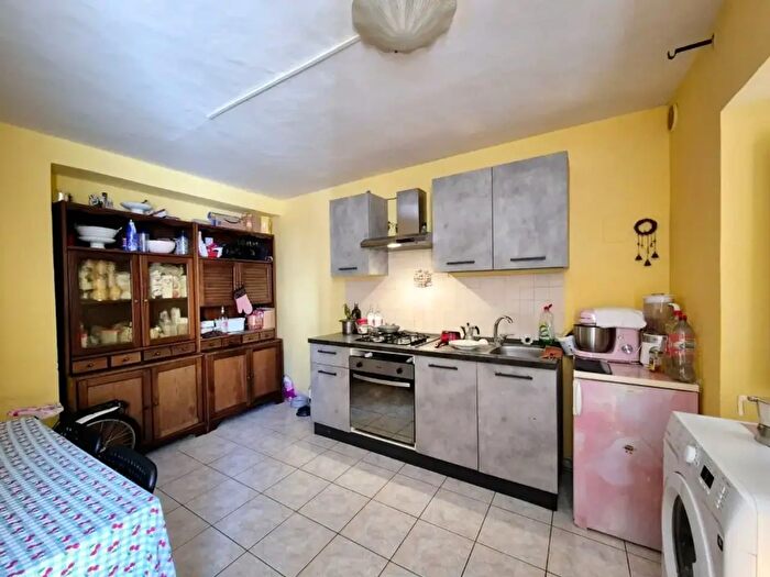 Casa con 5 locali in vendita in Via del Daino, Casacanditella